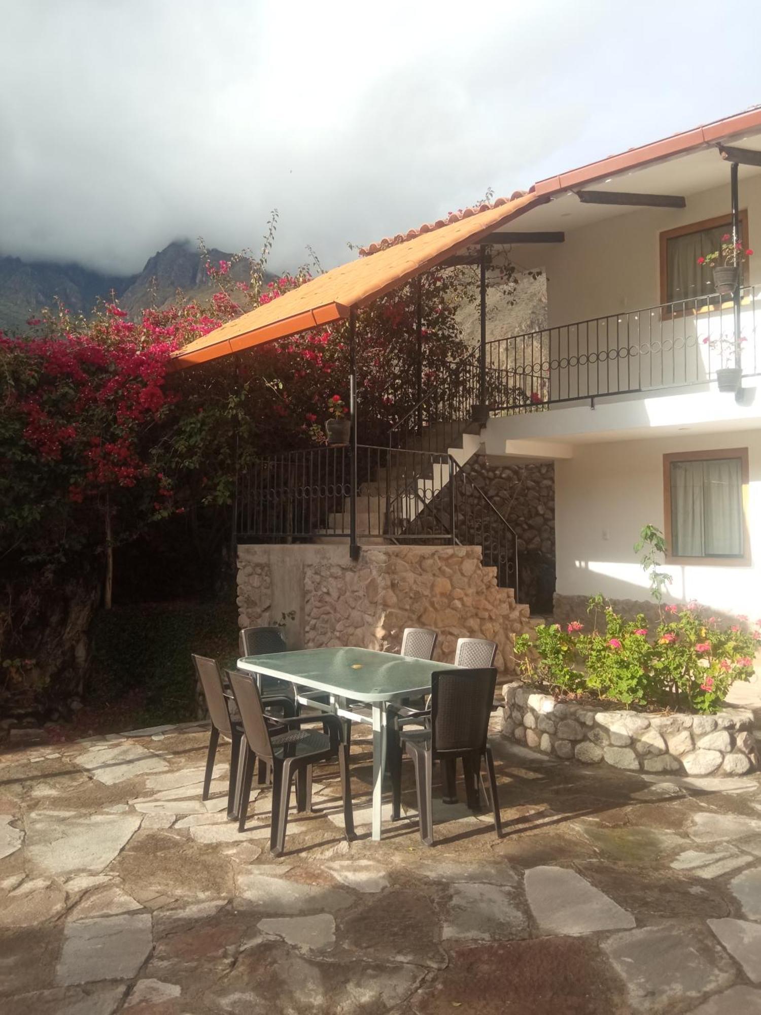 Casa De Mama Valle - ウルバンバ エクステリア 写真